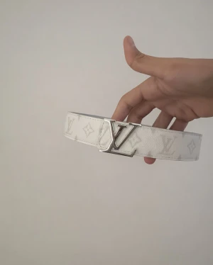 Bälte  - Helt ny dm vid intresse 