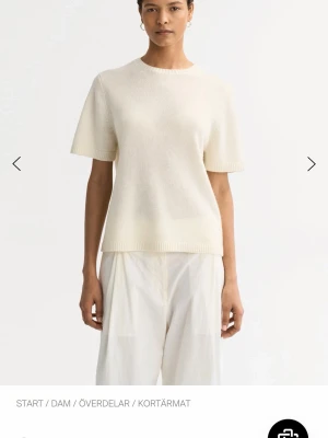 Intressekoll!  - Funderar på att sälja min cremevita Soft Goat stickade t-shirt storlek M. Superfin och försiktigt använd! Nypris 2295kr