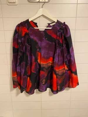  Blus  - Blis med fin blandning av förger 