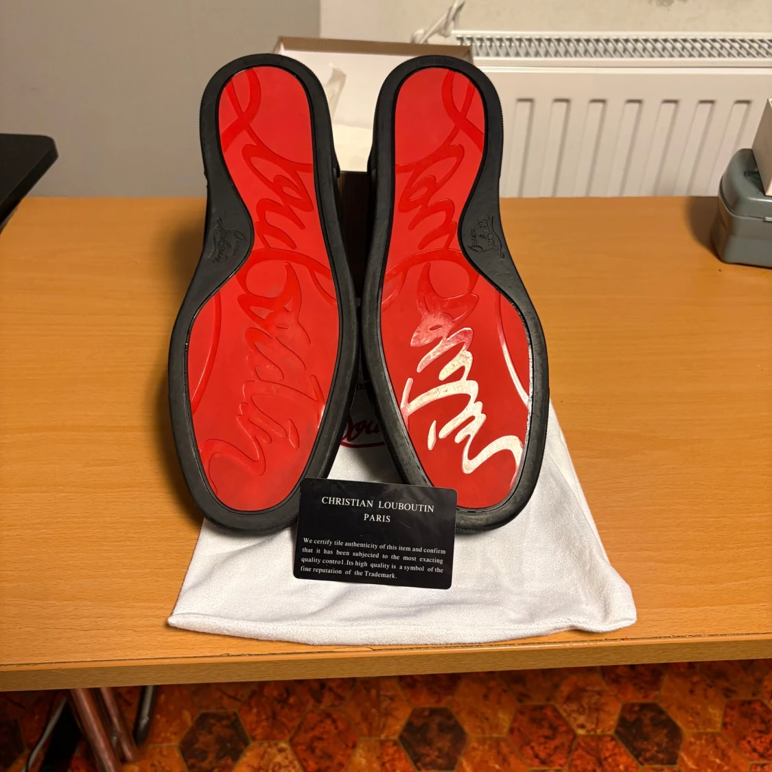 Christian Louboutin svarta sneakers - 1