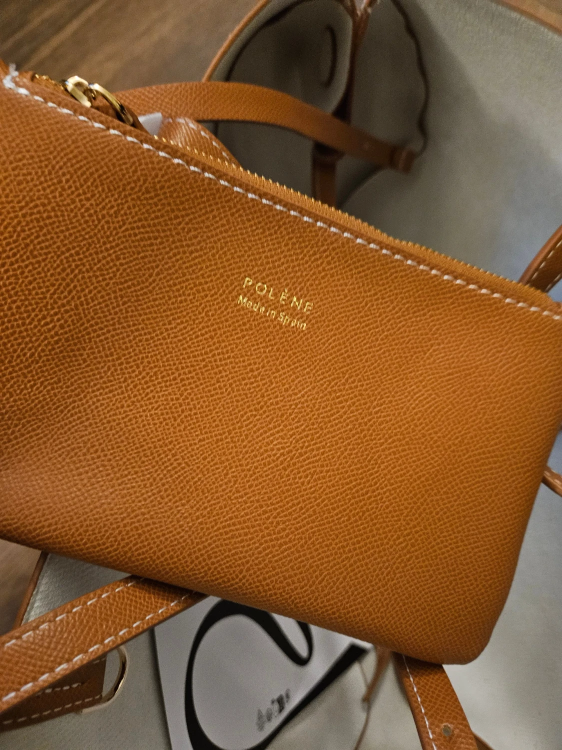 Brun handväska från Polène i skinn - 2
