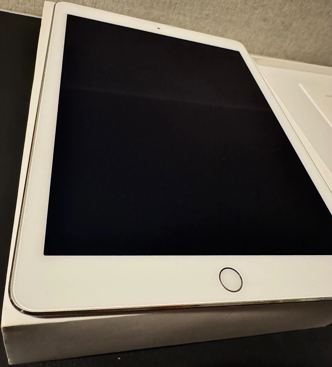 iPad Air 2, 64gb toppskick med alla original delar. - 1