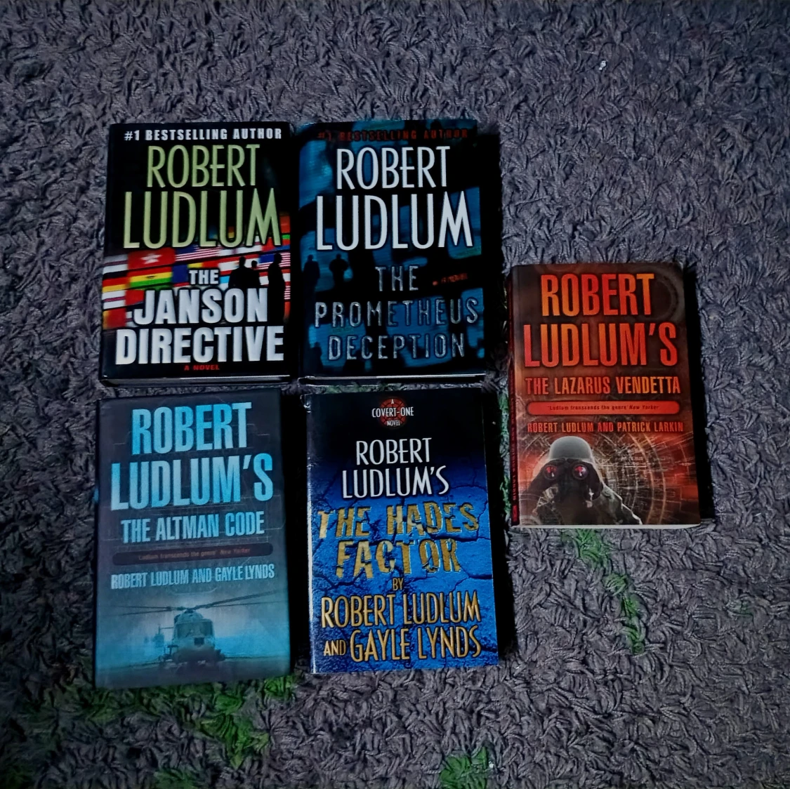 Robert Ludlum böcker