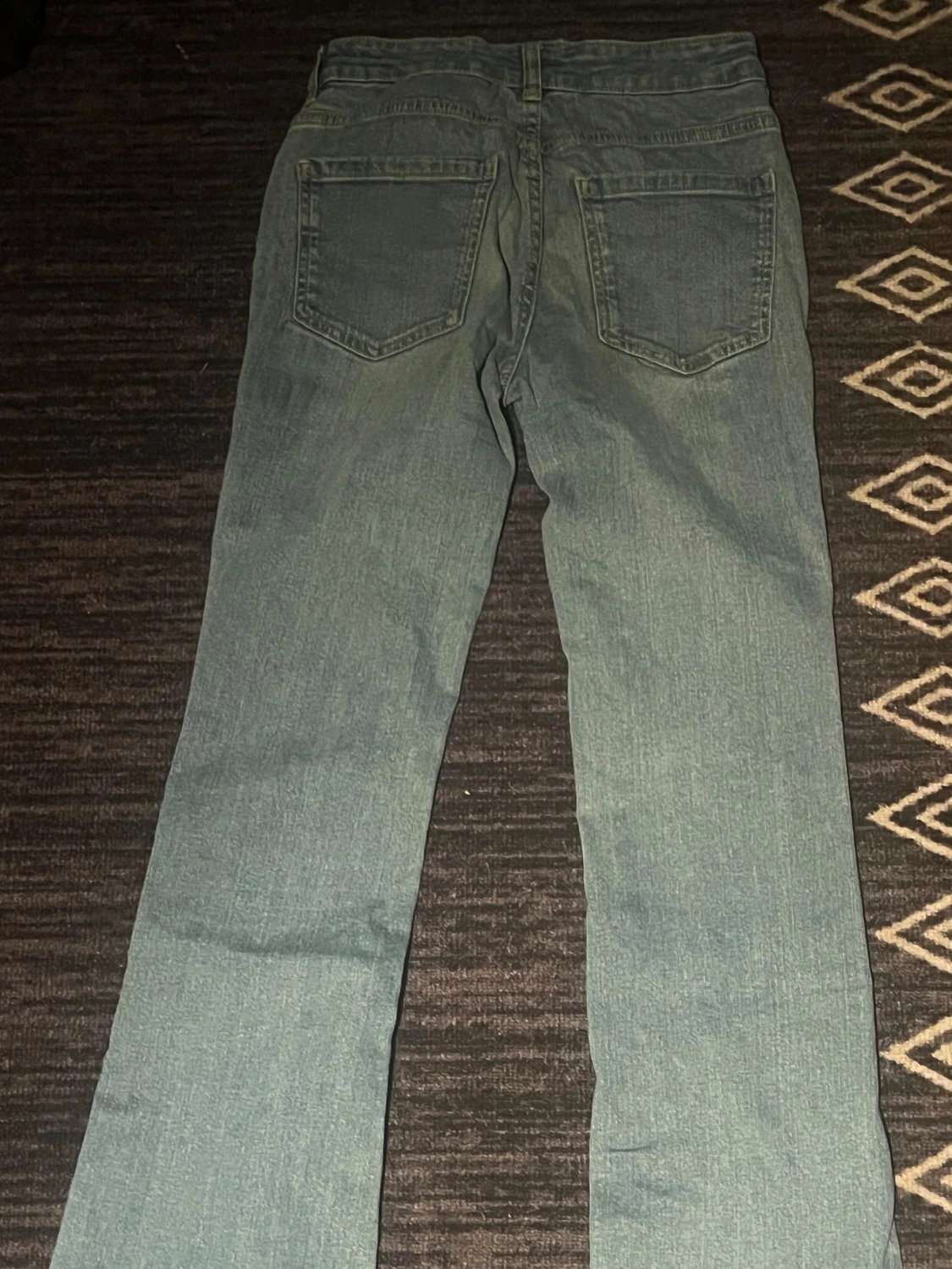 Blå bootcut jeans  - 1