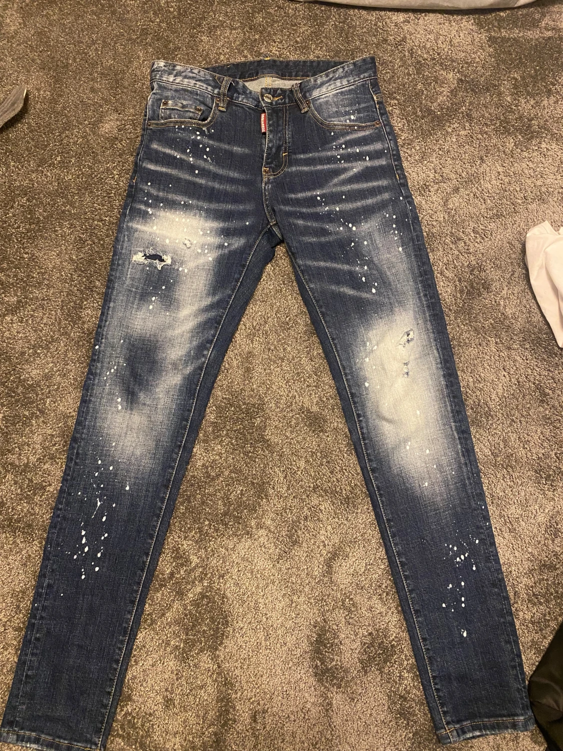 Dsquared2 med slitningar - 3