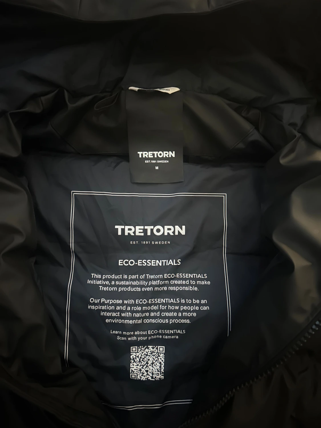 Svart pufferjacka från Tretorn med huva - 1