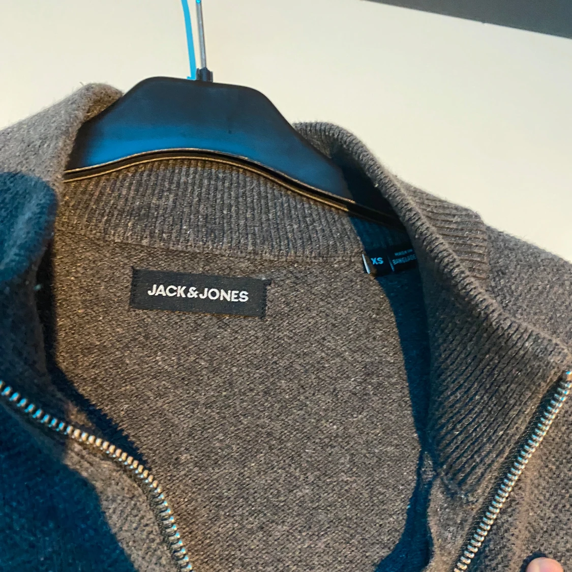 Mörkgrå kofta från Jack & Jones - 1