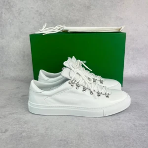 DIEMME MAROSTICA SNEAKER - – Condition: 10/10, brand new  – What is included:  Box, dustbag & extra laces  – Retail price: 3699 SEK