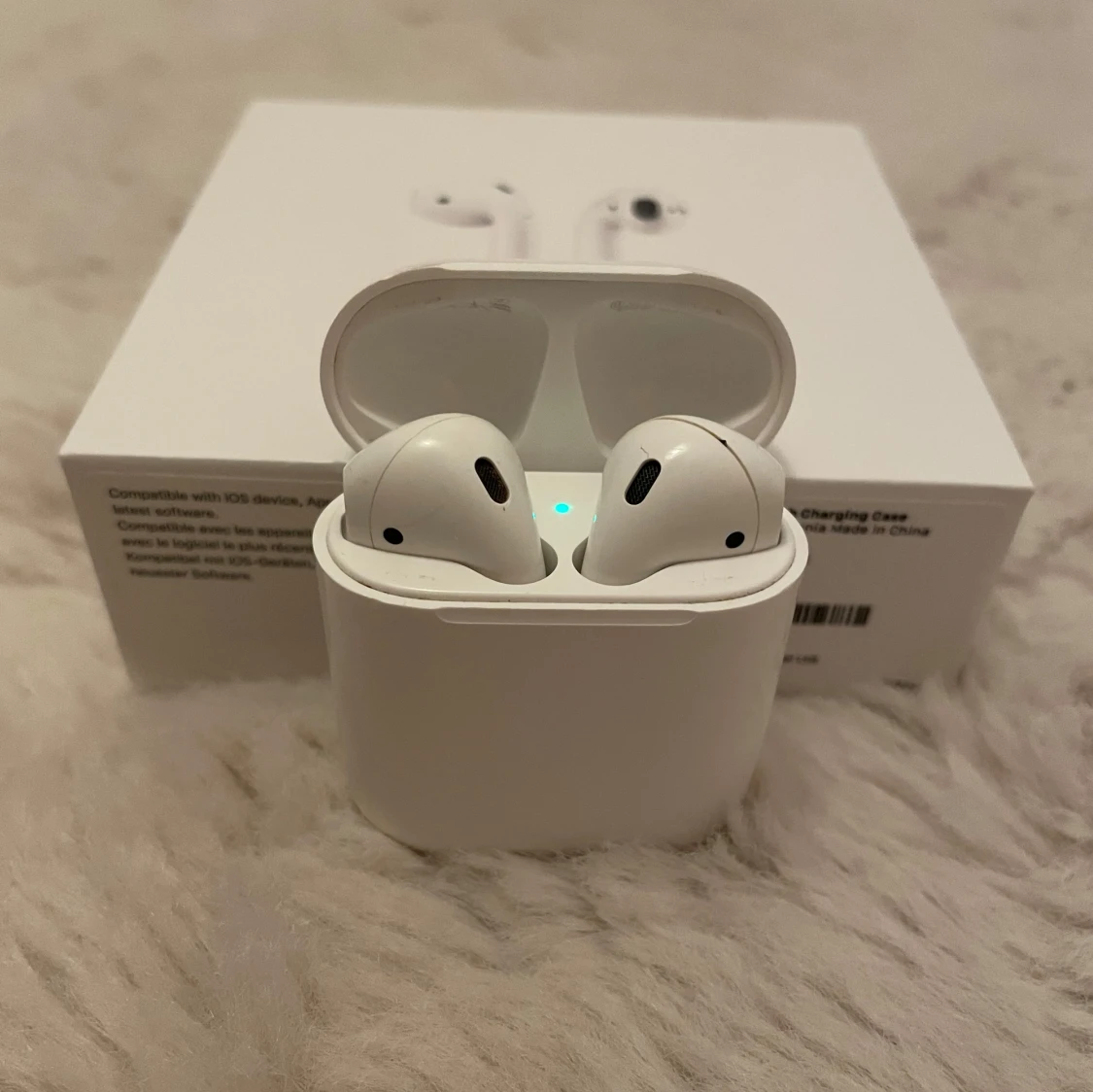 AirPods (2nd Generation) - 1
