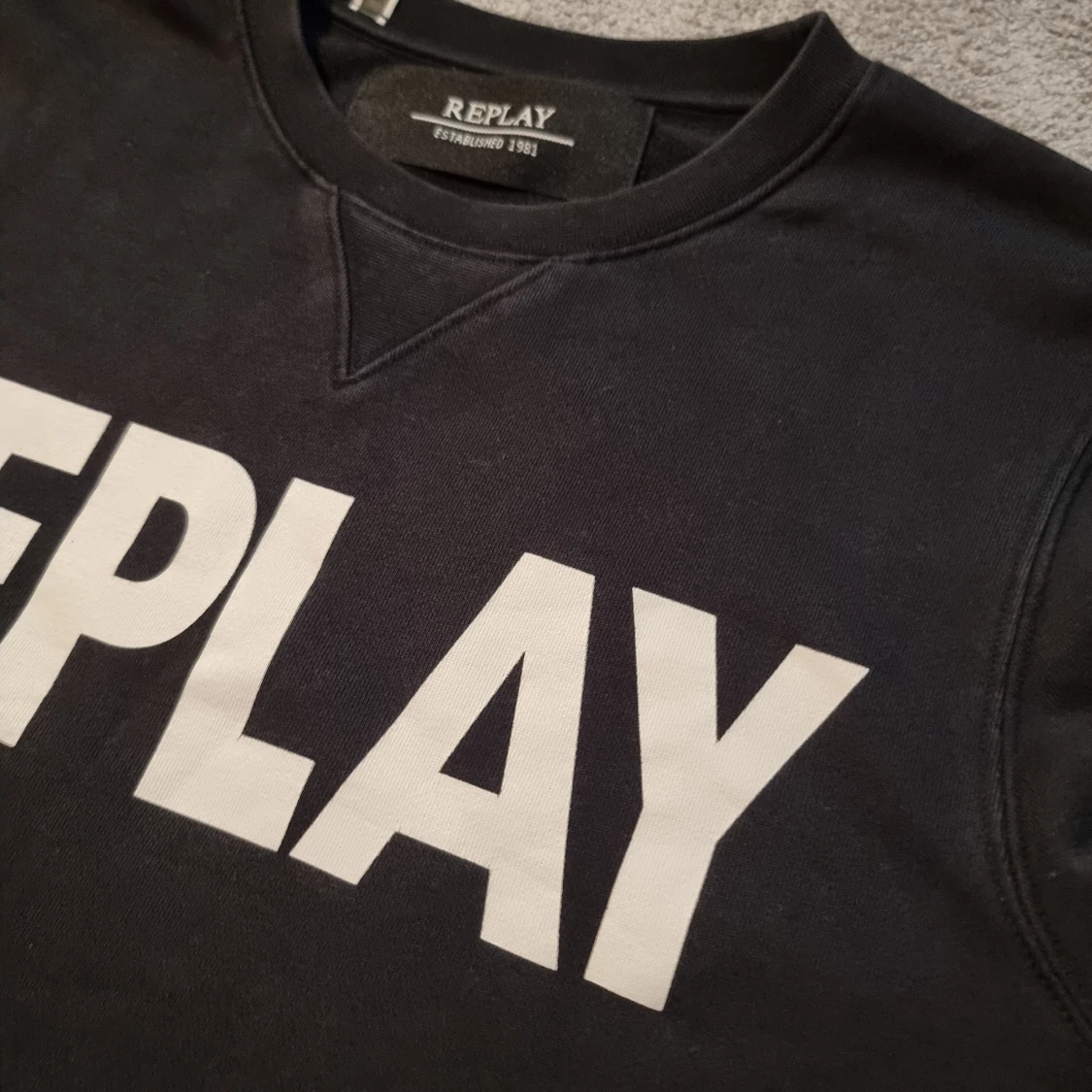 Svart sweatshirt från Replay i bomull - 1