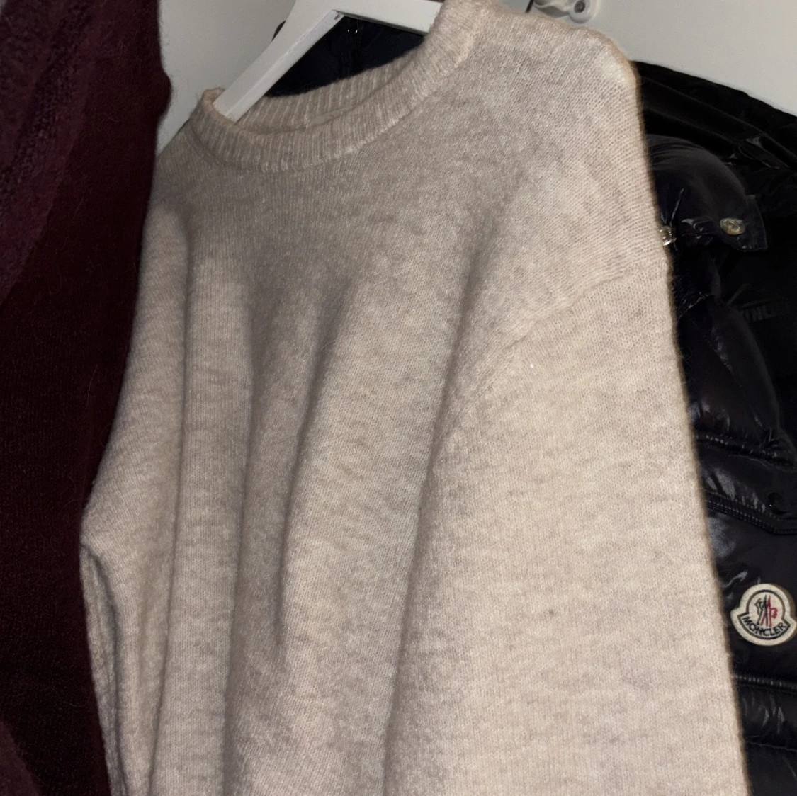 Beige stickad tröja från Gina Tricot - 1