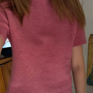 Rosa stickad tröja - Mycket bra skick!