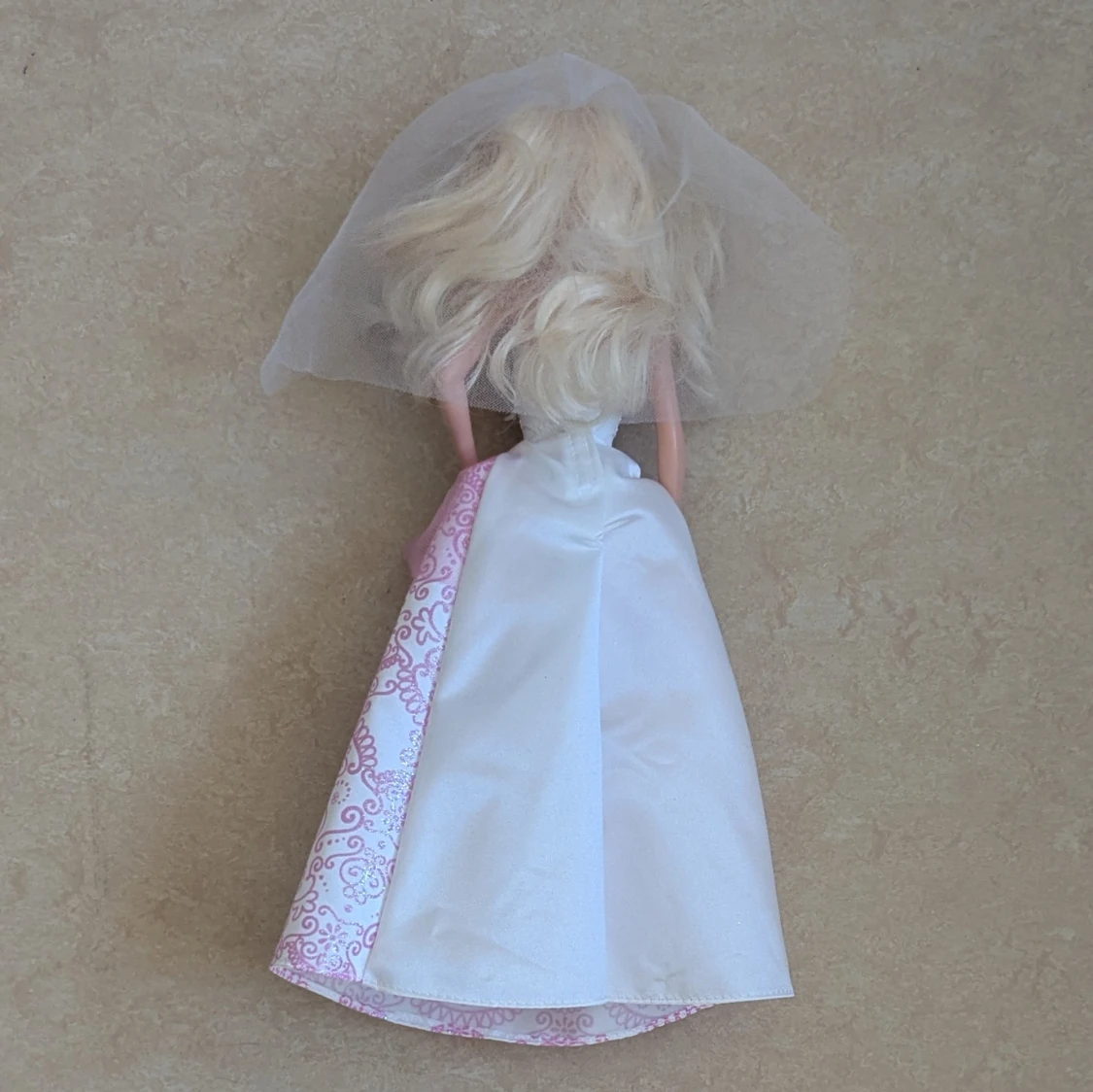 Barbie med jätte fin långkjol och slöja - 3