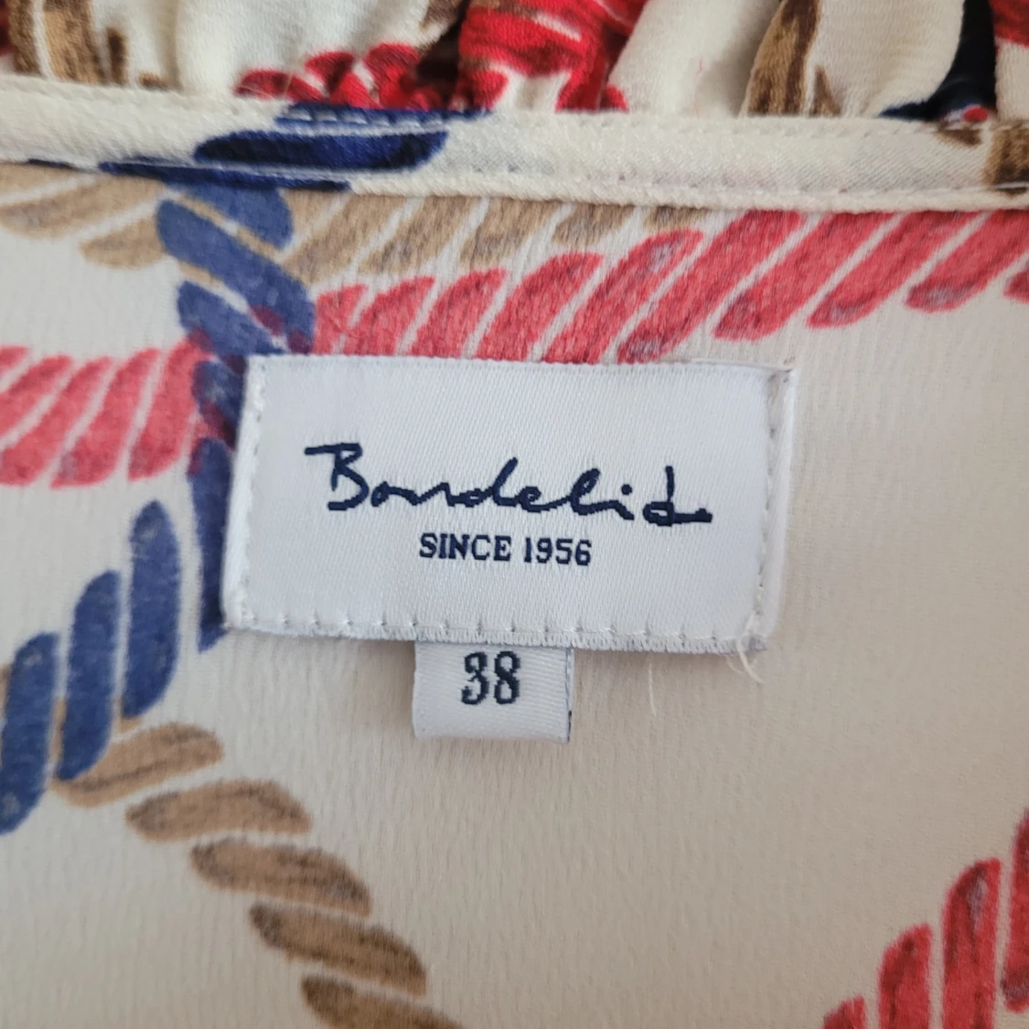 Mönstrad skjorta från Bondelid, strl 38 - 2