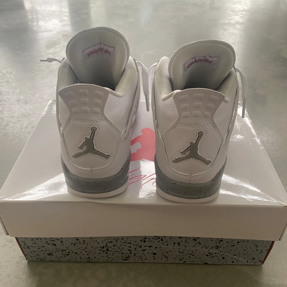 Nike Air Jordan 4 White Oreo - 2