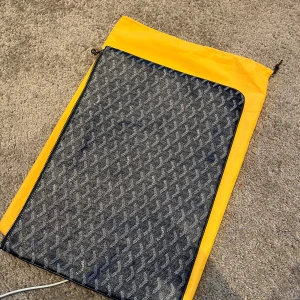 Laptop case - Snyggt dator fodral. Modernt 
