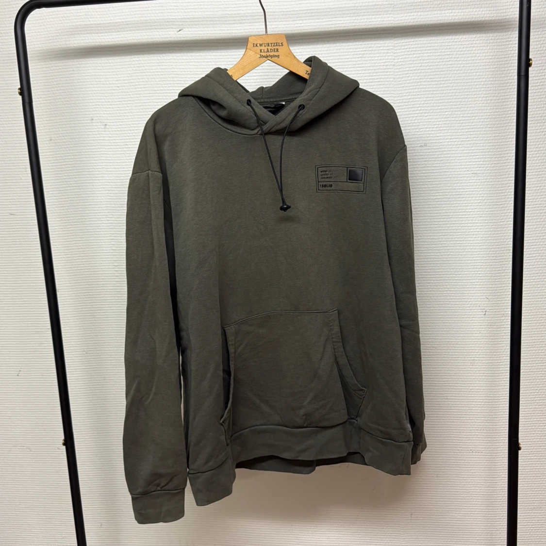 Olivgrön hoodie från Solid i storlek L