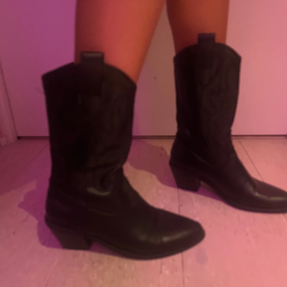 Svarta cowboy boots med klack - 2