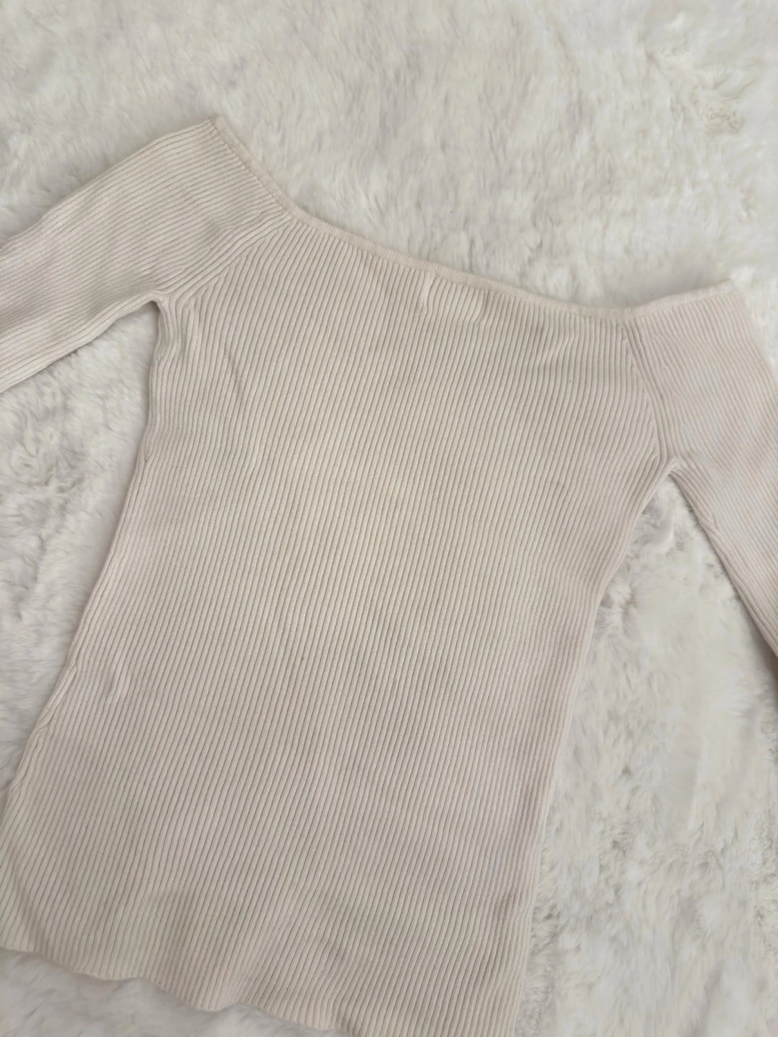 Offshoulder ribbad topp  - 3