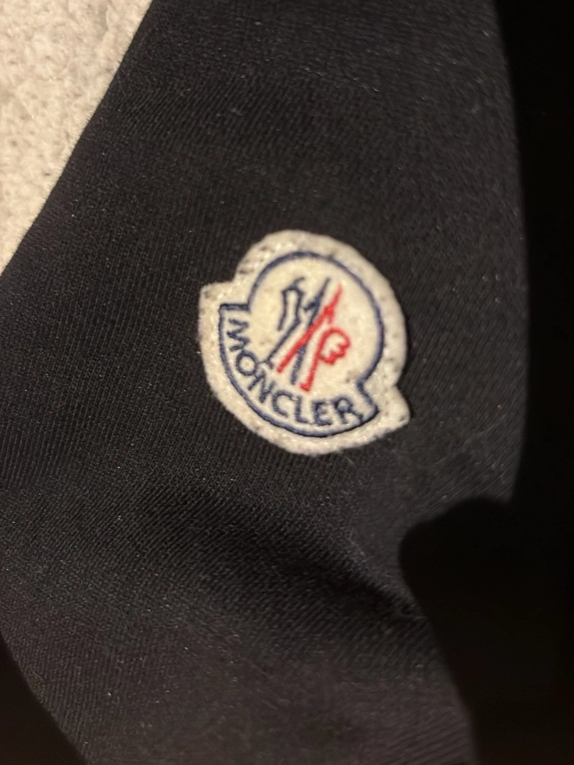 Svart zip-hoodie Moncler röd/vit detalj – XL❤️🖤 - 3