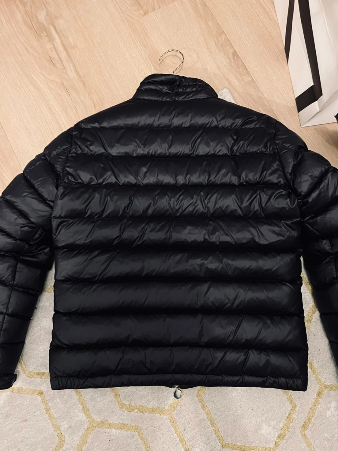 Svart Moncler pufferjacka - 1