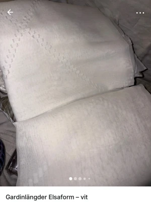 Gardinlängder elsaform vit  - Använt endast en gång.  2 pack. 