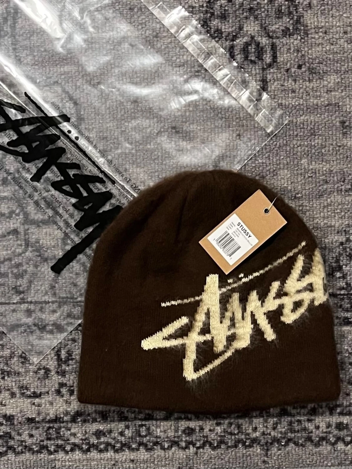 Stüssy mössa 