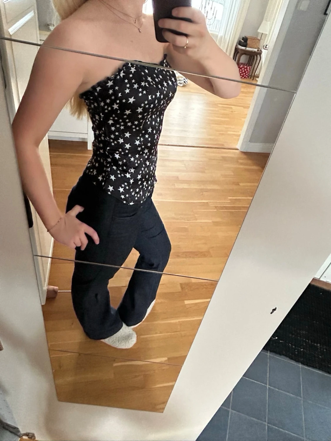 Svart tubtopp med vita stjärnor - 1