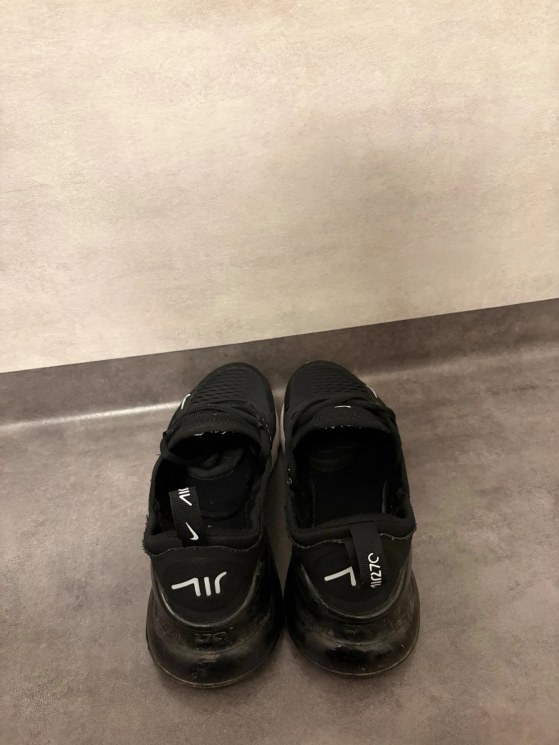 Nike Air Max 270 svarta sneakers - 1