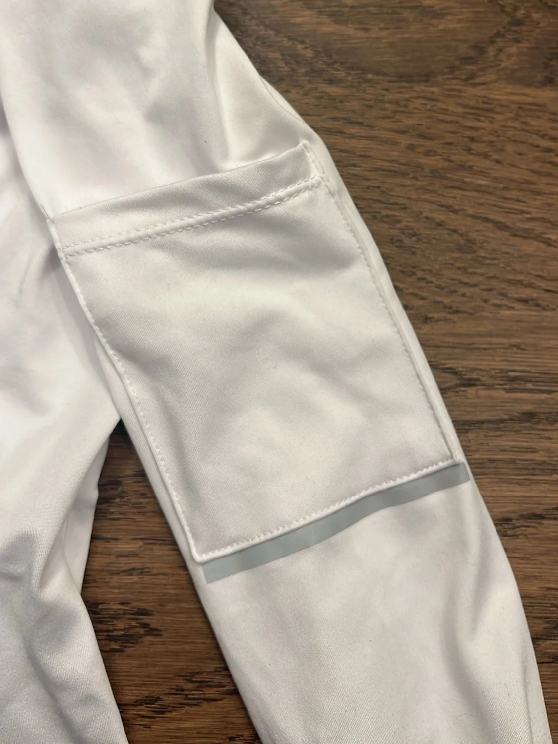 Vit träningströja med ficka - 1