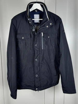 J.Lindeberg Bailey Field Jacka | L - Snygg jacka från J.Lindeberg! Hör av er vid funderingar 🙌