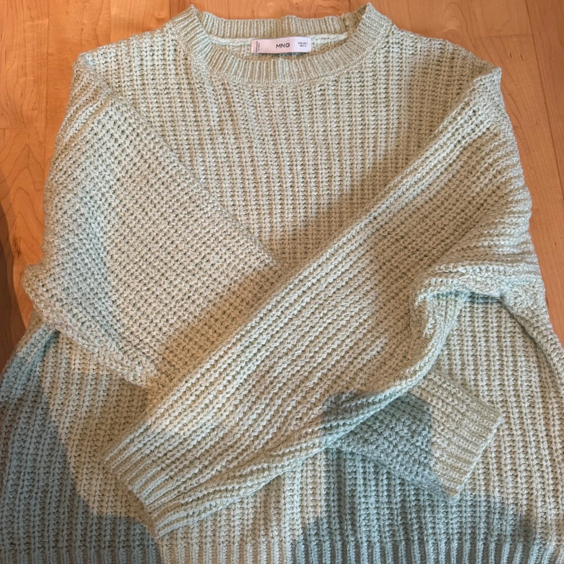 Ljusgrön stickad tröja från MNG - 1