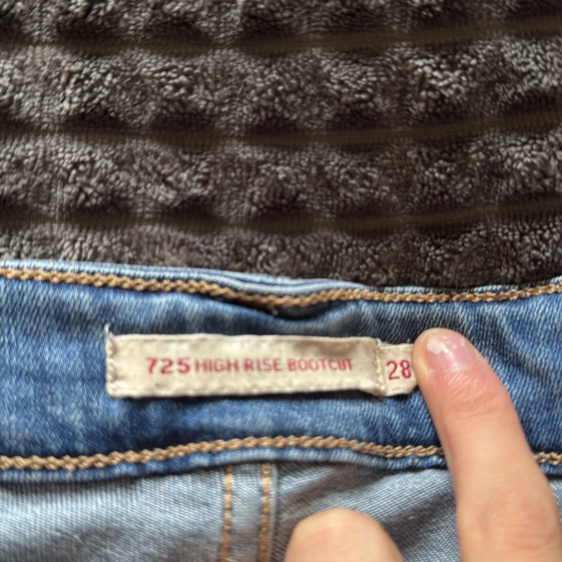 Levi's 725 bootcut jeans blå 28 - 2