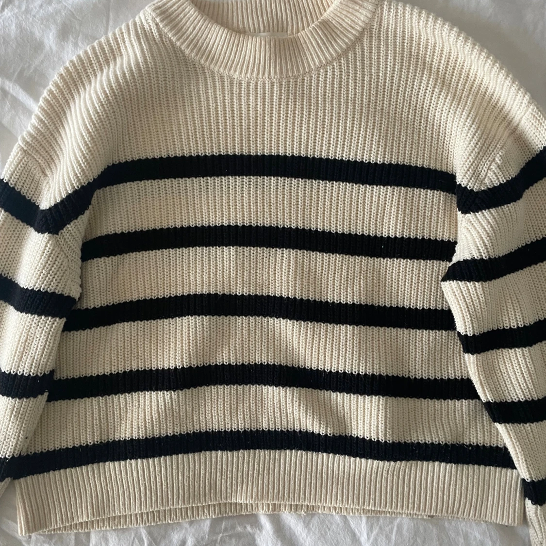 Randig stickad tröja från H&M XS