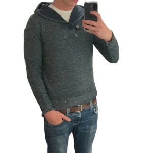 Unik hoodie - Riktigt unik och fet hoodie i bra skick!