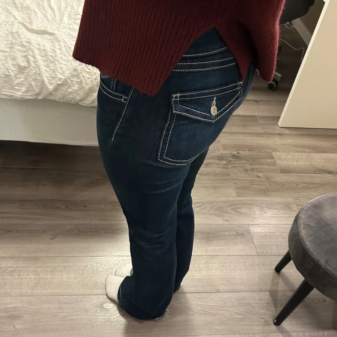 Lågmidjade mörk blåa jeans - 1