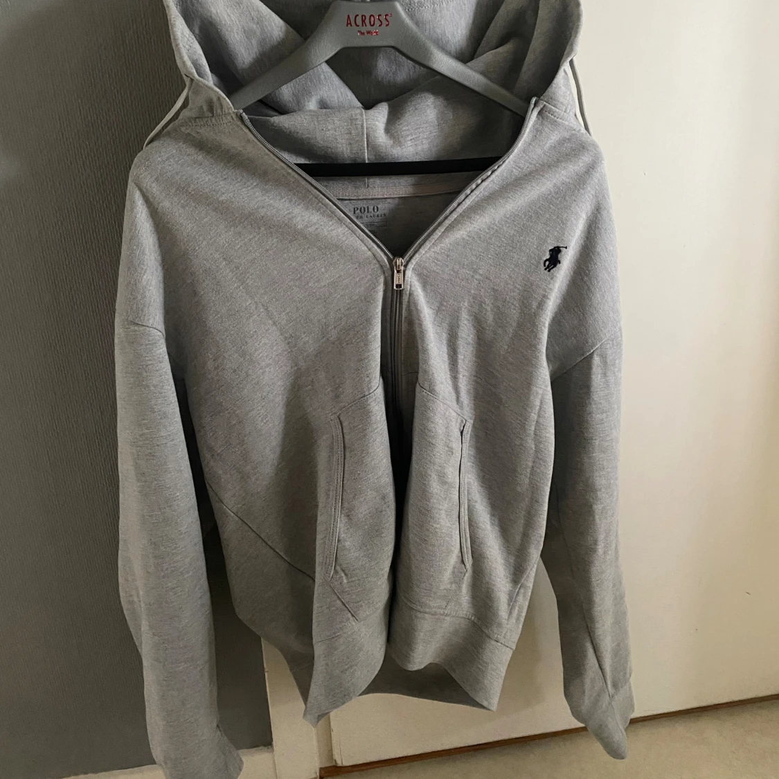 Grå hoodie från Polo Ralph Lauren