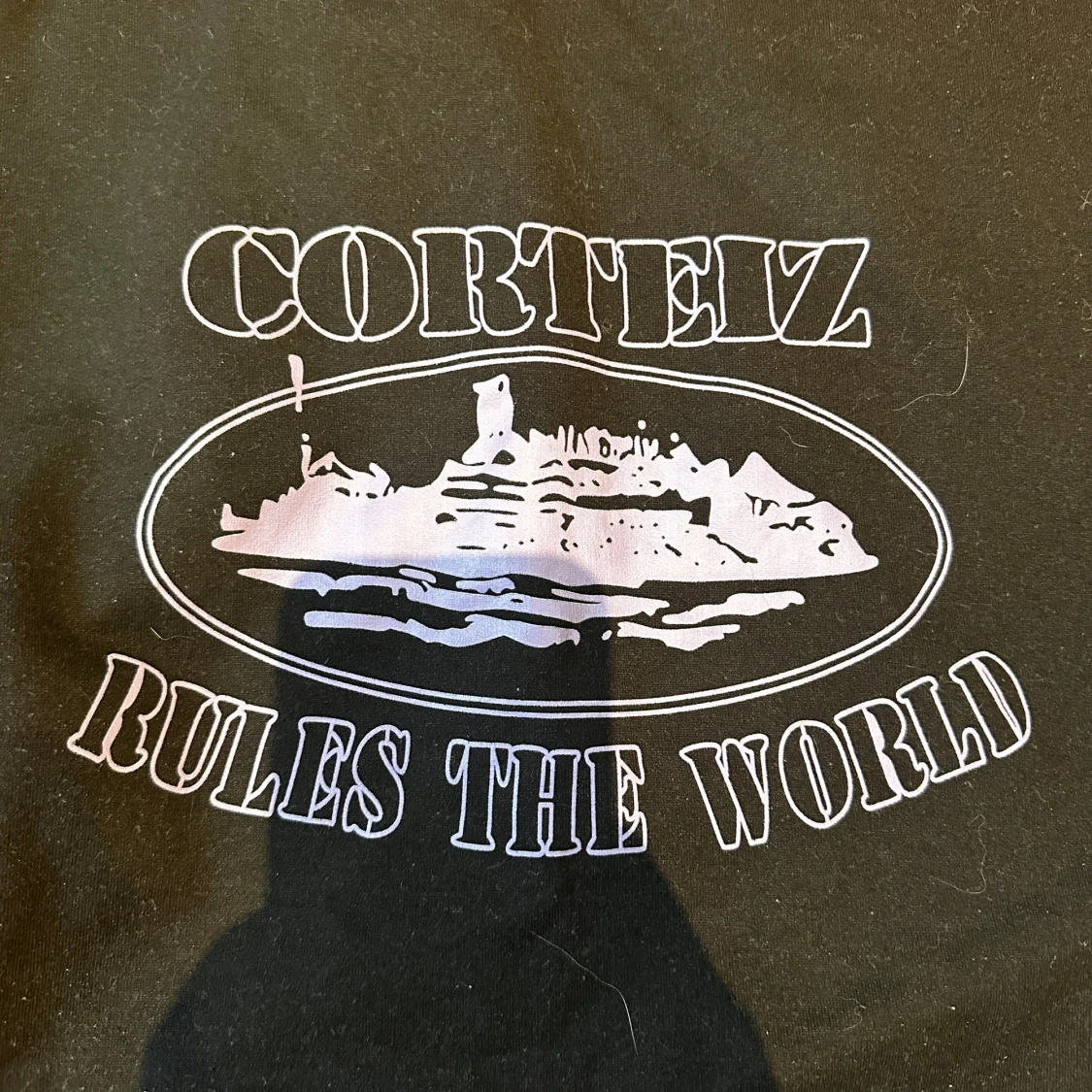 Svart Corteiz sweatshirt med tryck - 2