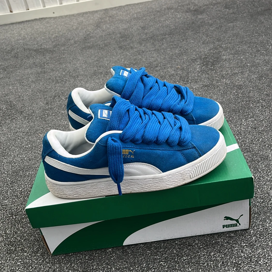 Blå Puma Suede sneakers strl 41 - 1