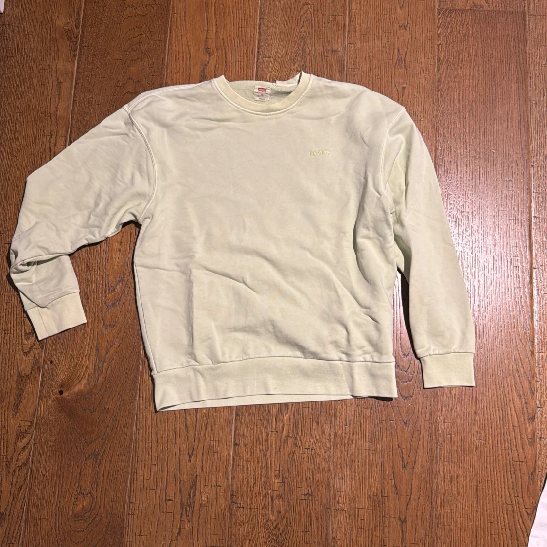 Levis crewneck