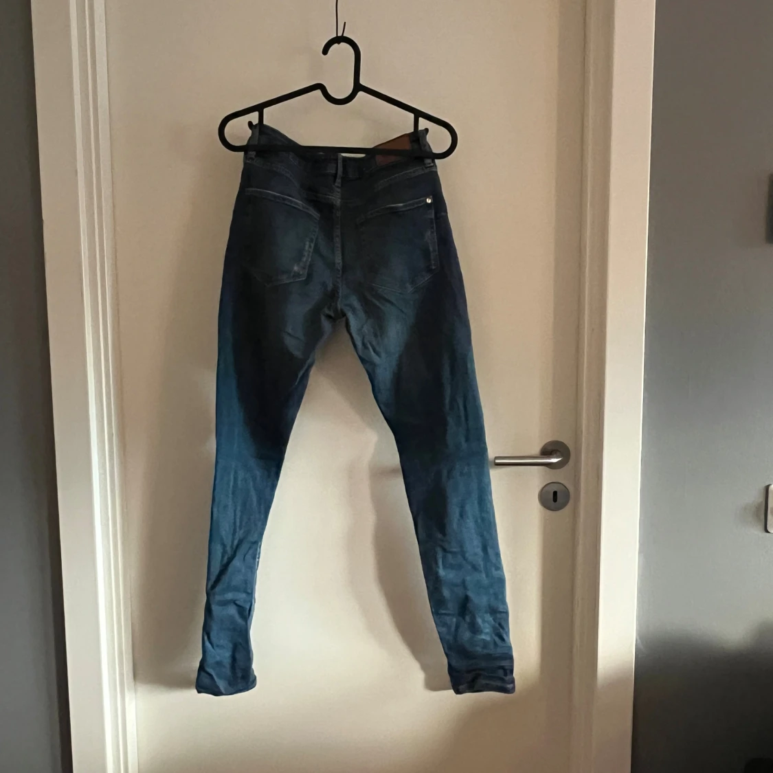 Blå skinny jeans från Lager 157 - 1