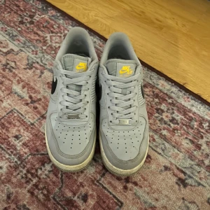 Air force  - Säljer dessa air force i storlek 41 