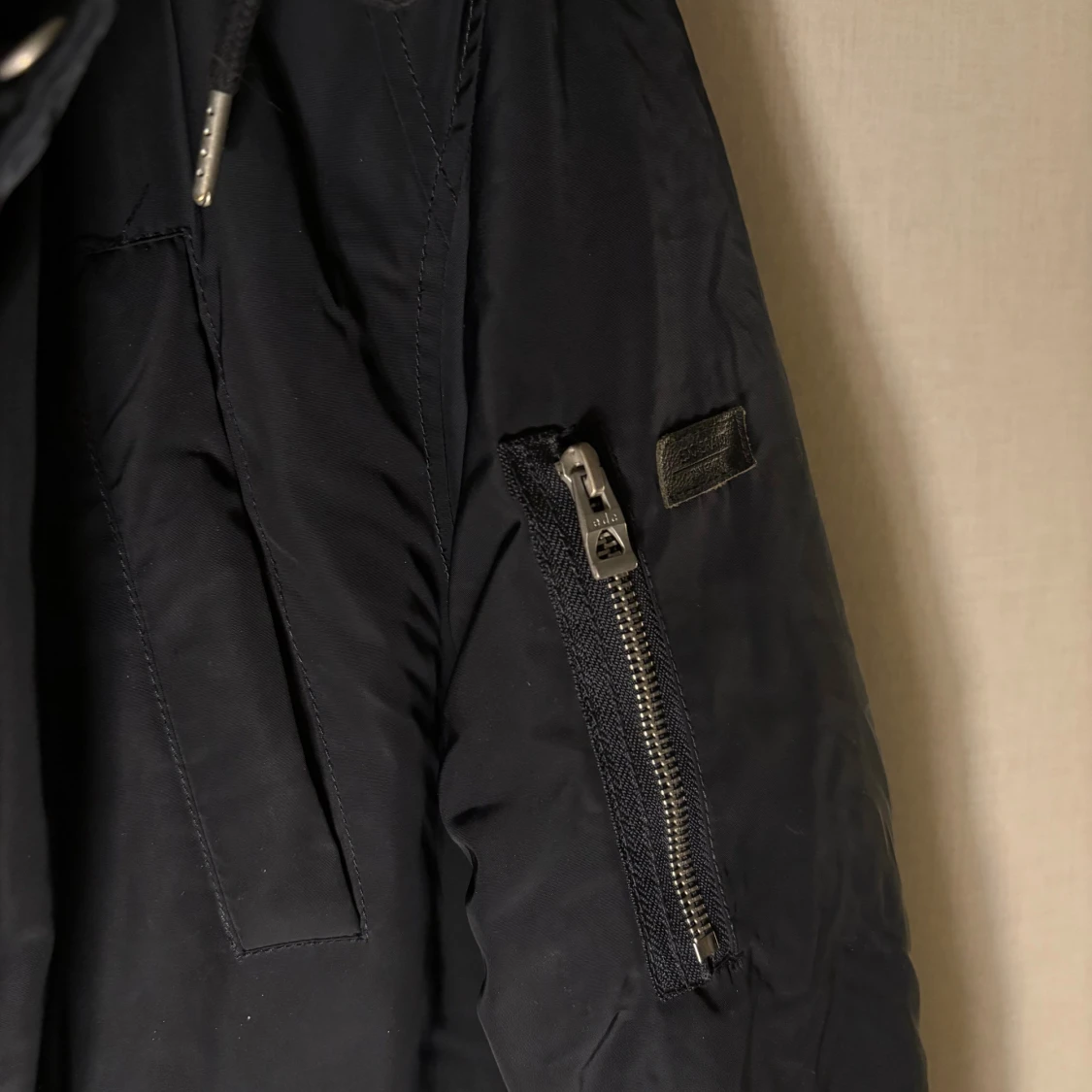 Svart parkajacka från edc, strl S - 1