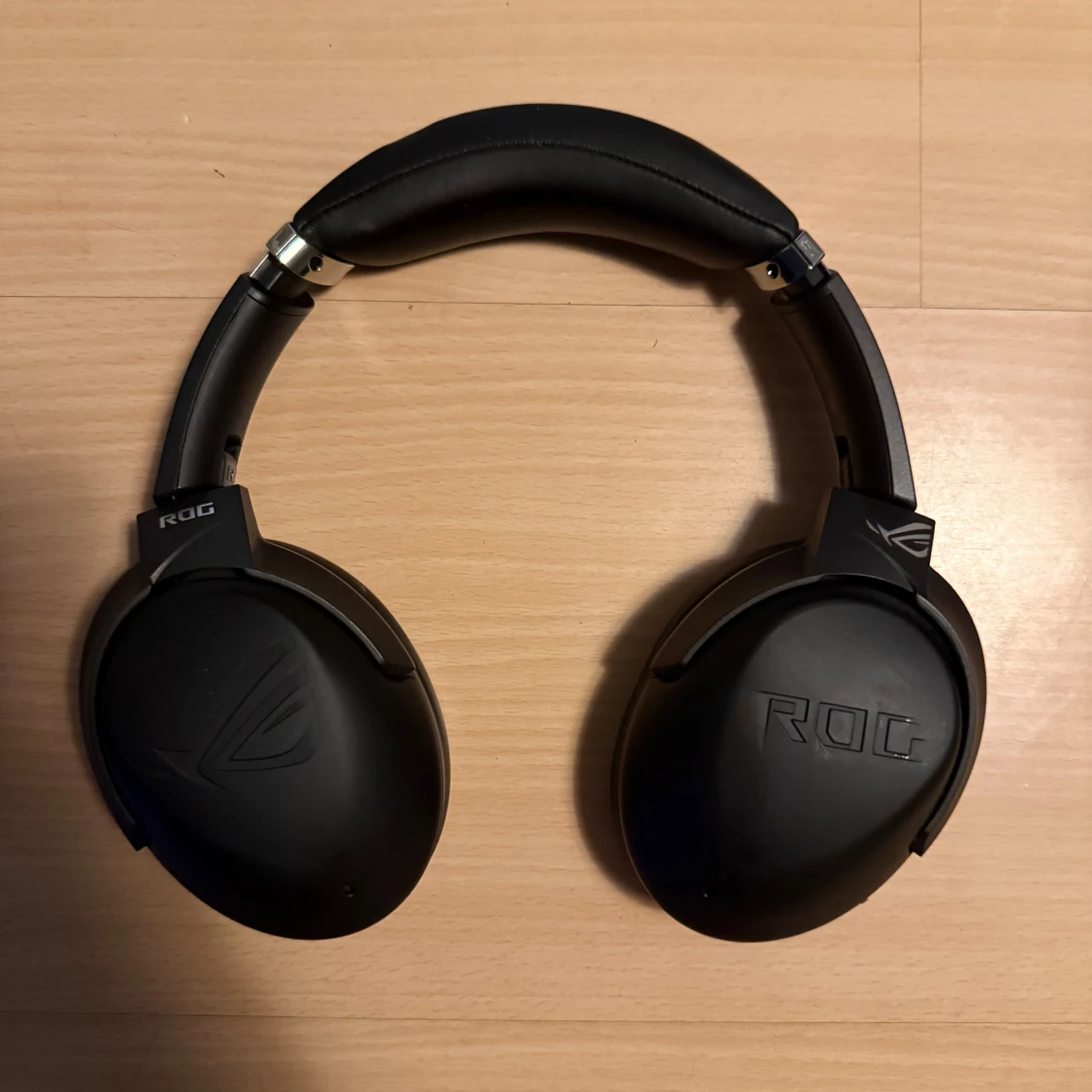 ASUS ROG Strix Go BT - 1