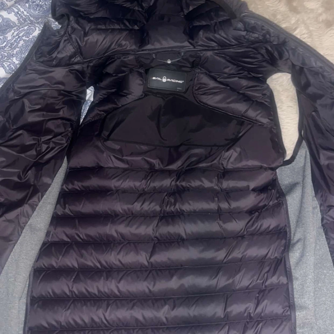 Svart dunväst från Sail Racing - 3
