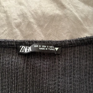Zara tröja - Jätte fin tröja från zara. 