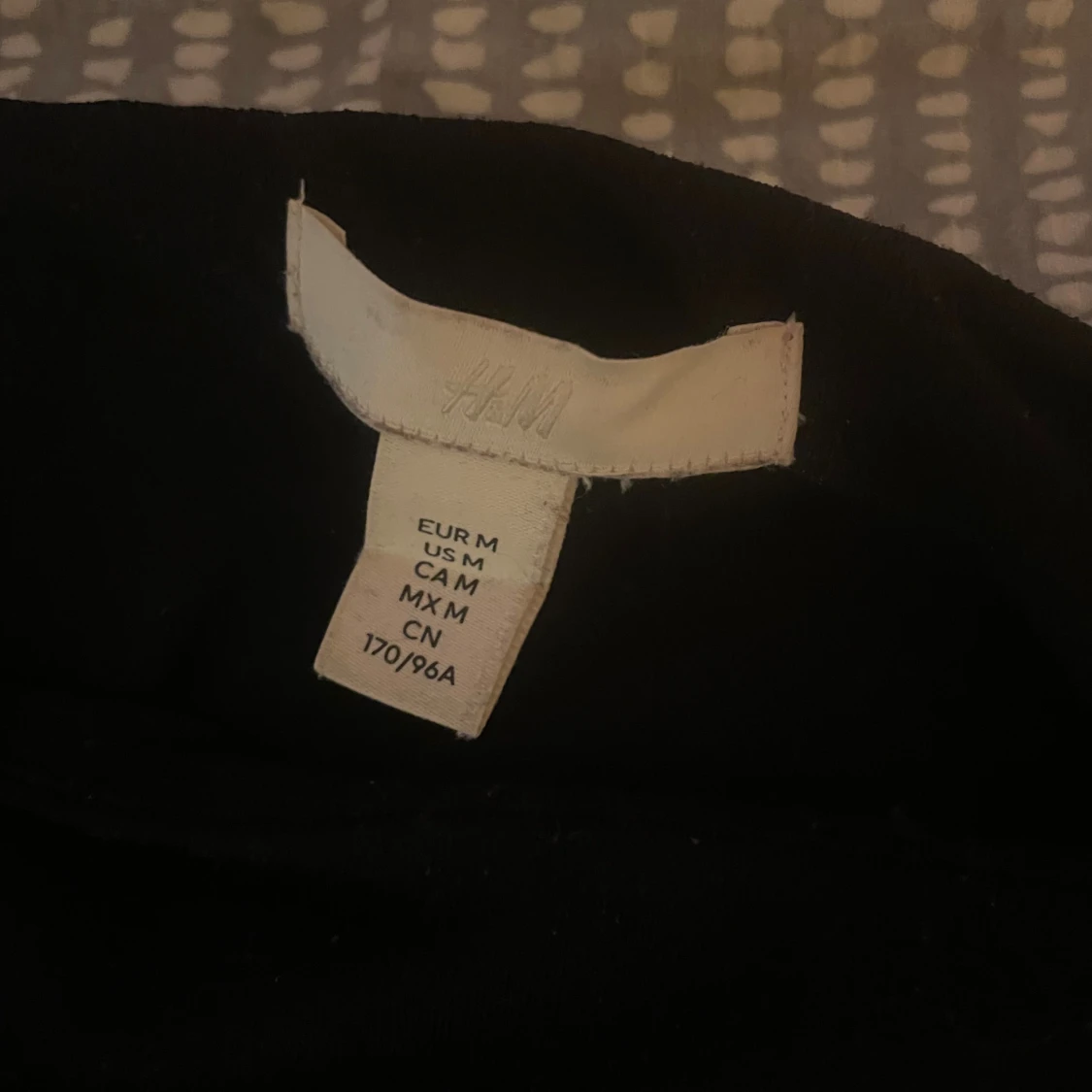 Svart croppad topp med rynkade ärmar H&M - 2