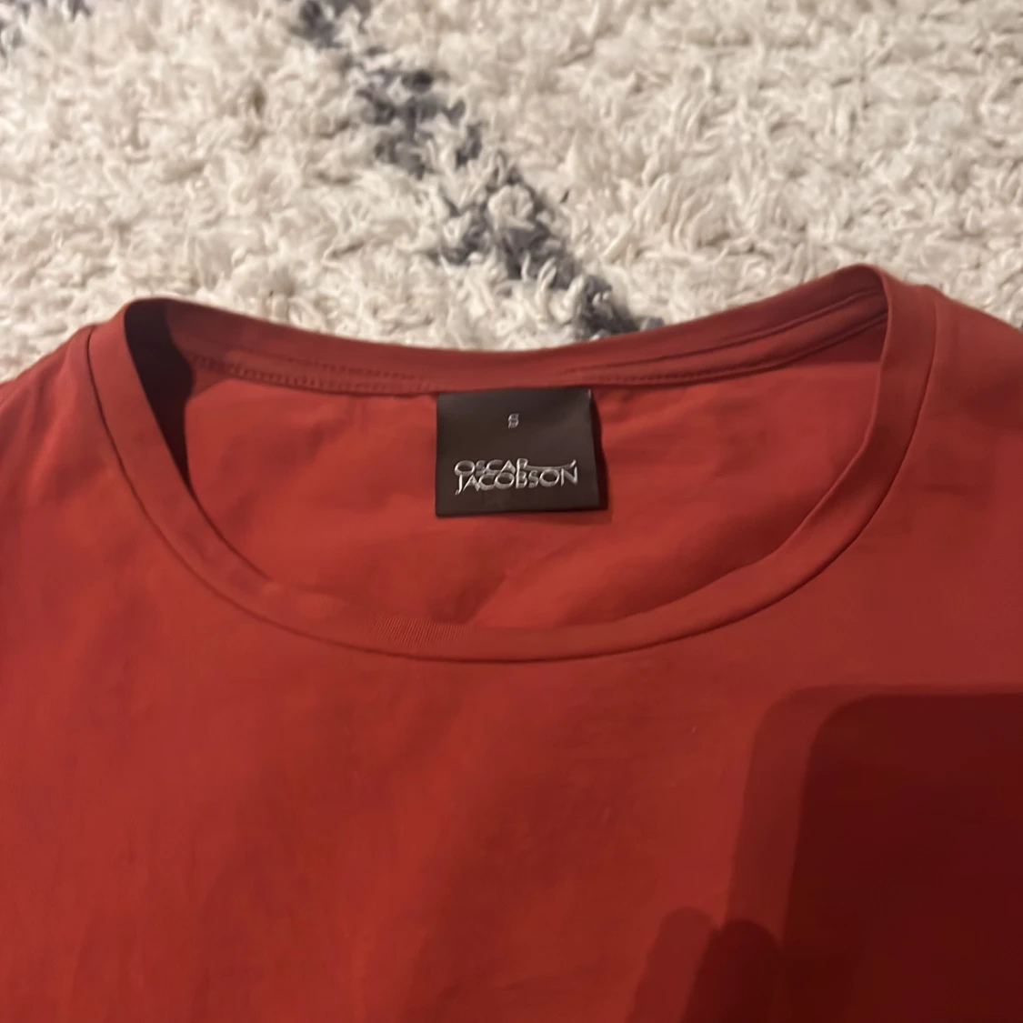 Röd t-shirt från Oscar Jacobson - 1