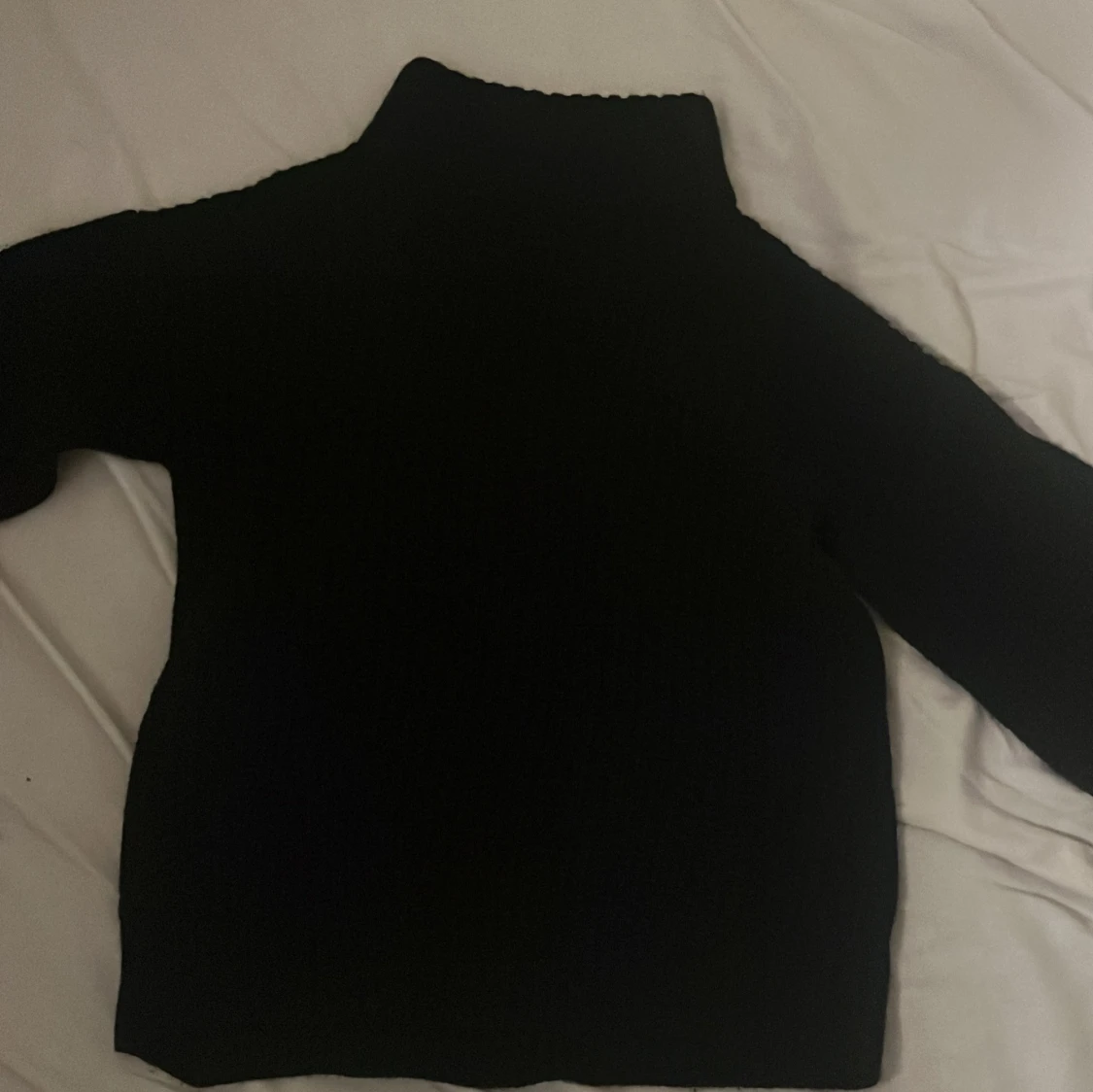 Svart polotröja från VILA - 1