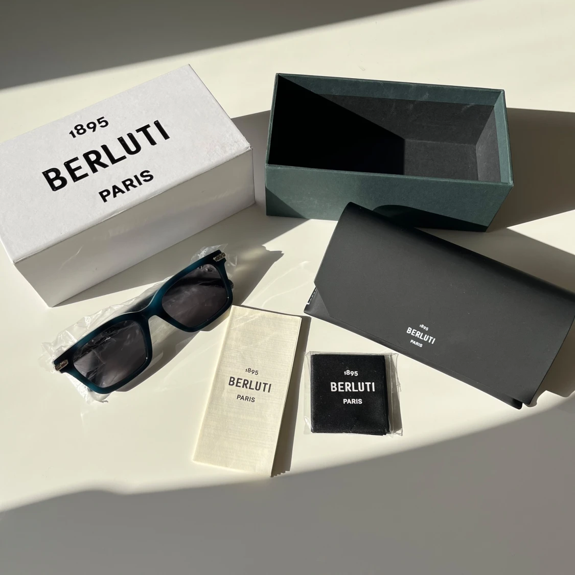 Berluti solglasögon